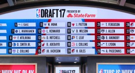 NBA东部烽火：欧文领衔雄鹿，季后赛争夺战激烈，凯尔特人意外缺席